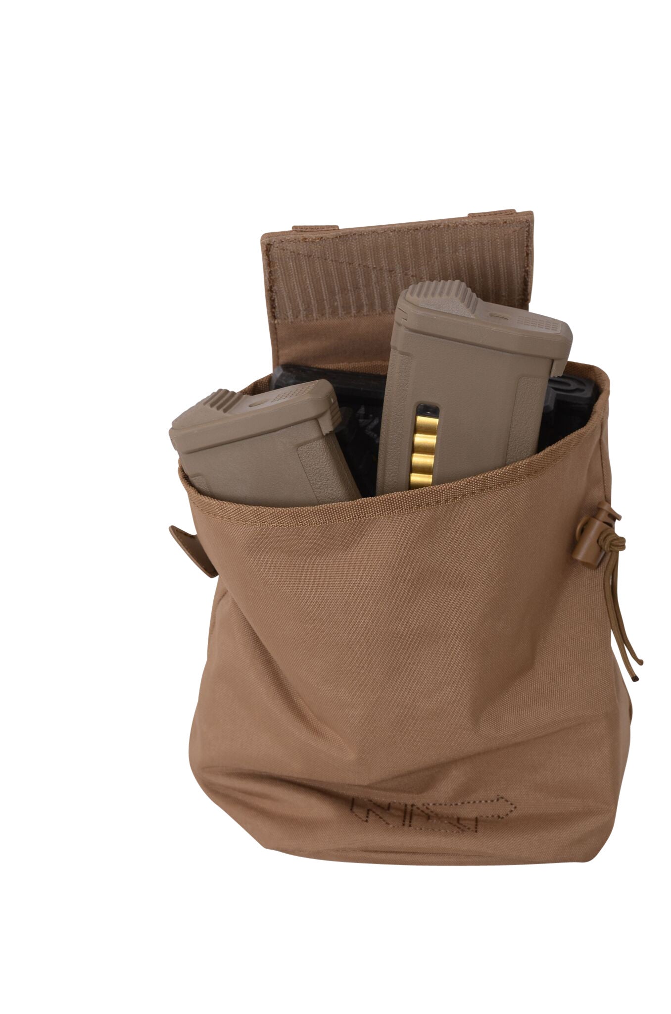 Holds 8+ M4 style magazines